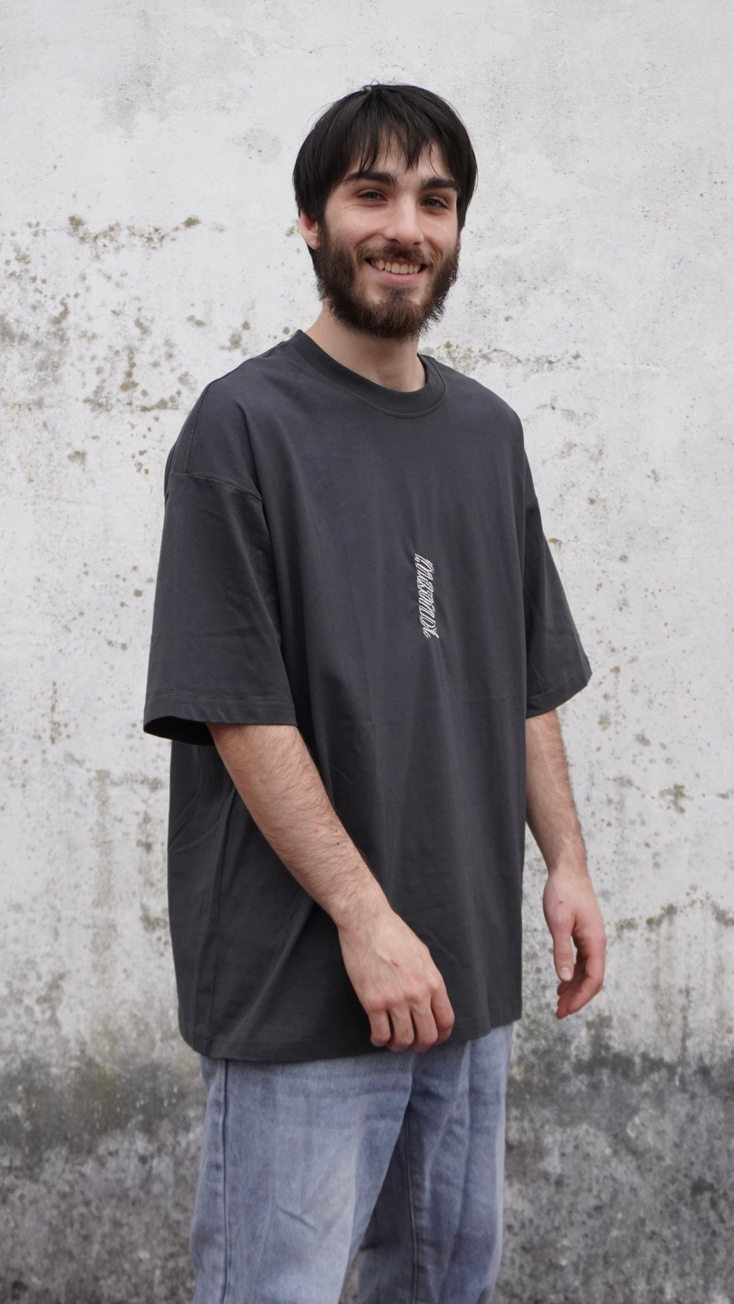 T-shirt Unconventional Gray