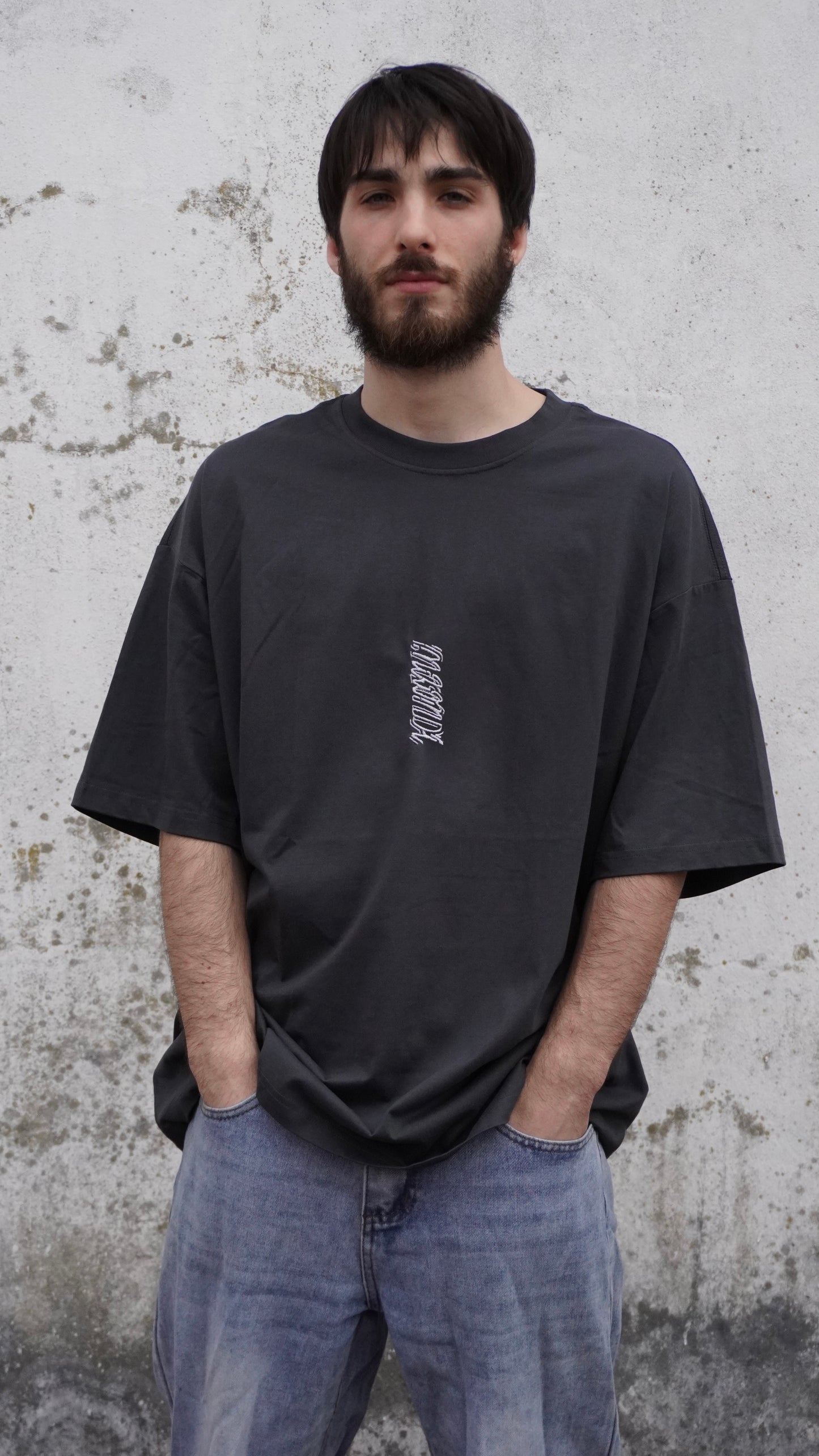 T-shirt Unconventional Gray